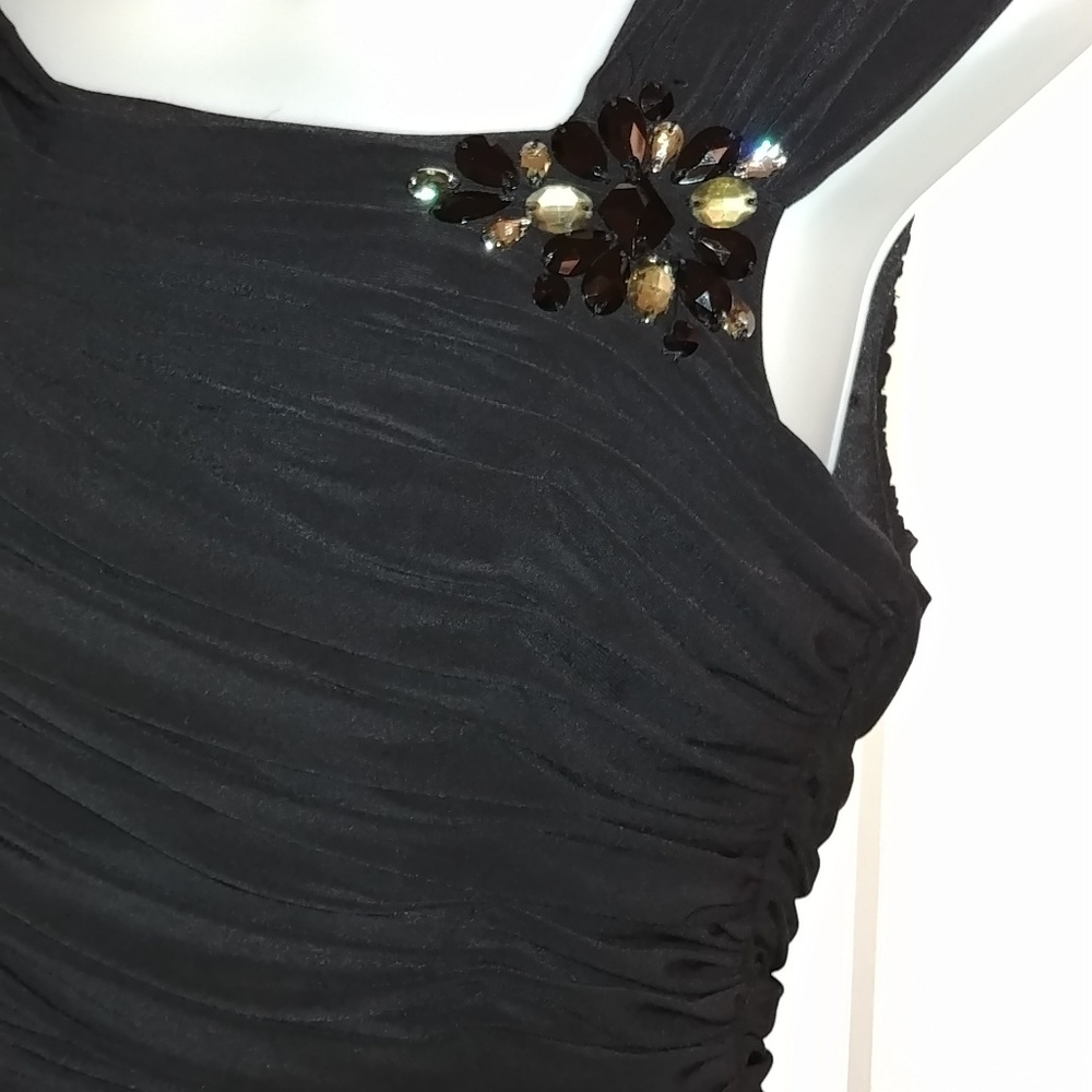 Evening/Cocktail dress, black, size 6